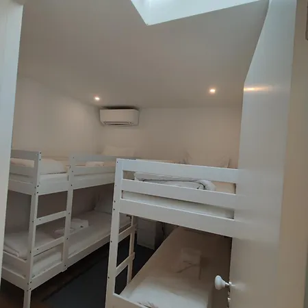 アパート Lisbon, Renovated T2 With Balcony Near Saldanha, Estefania, *