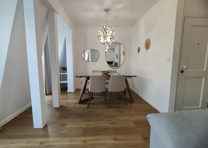 شقة Lisbon, Renovated T2 With Balcony Near Saldanha, Estefania, *