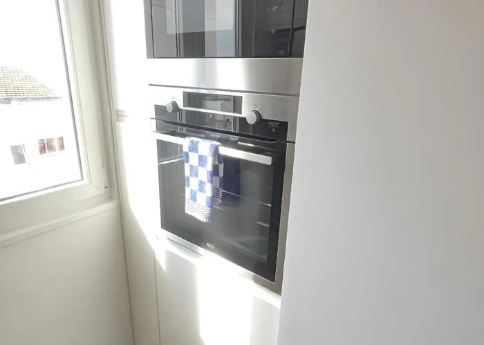 شقة Lisbon, Renovated T2 With Balcony Near Saldanha, Estefania, Lisboa