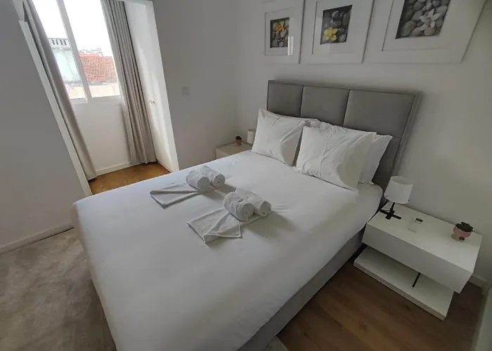 شقة Lisbon, Renovated T2 With Balcony Near Saldanha, Estefania,