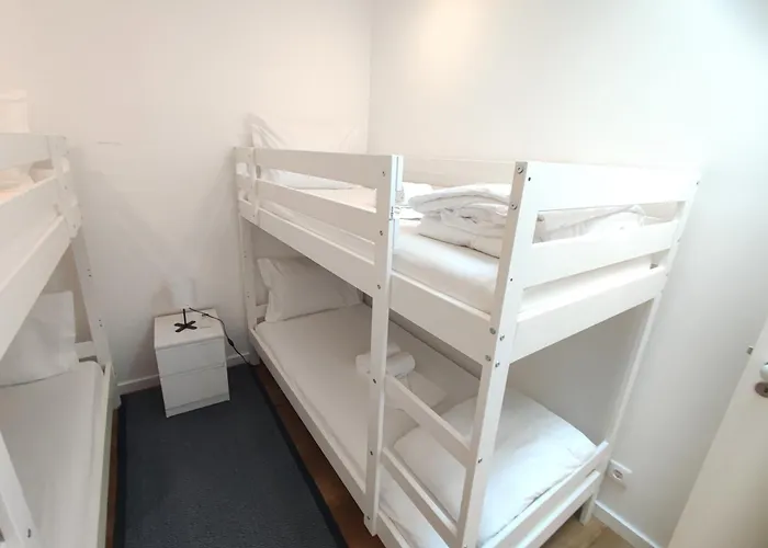 Lisbon, Renovated T2 With Balcony Near Saldanha, Estefania, شقة Lisboa