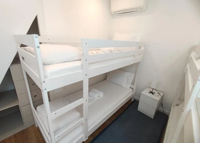 شقة Lisbon, Renovated T2 With Balcony Near Saldanha, Estefania, *